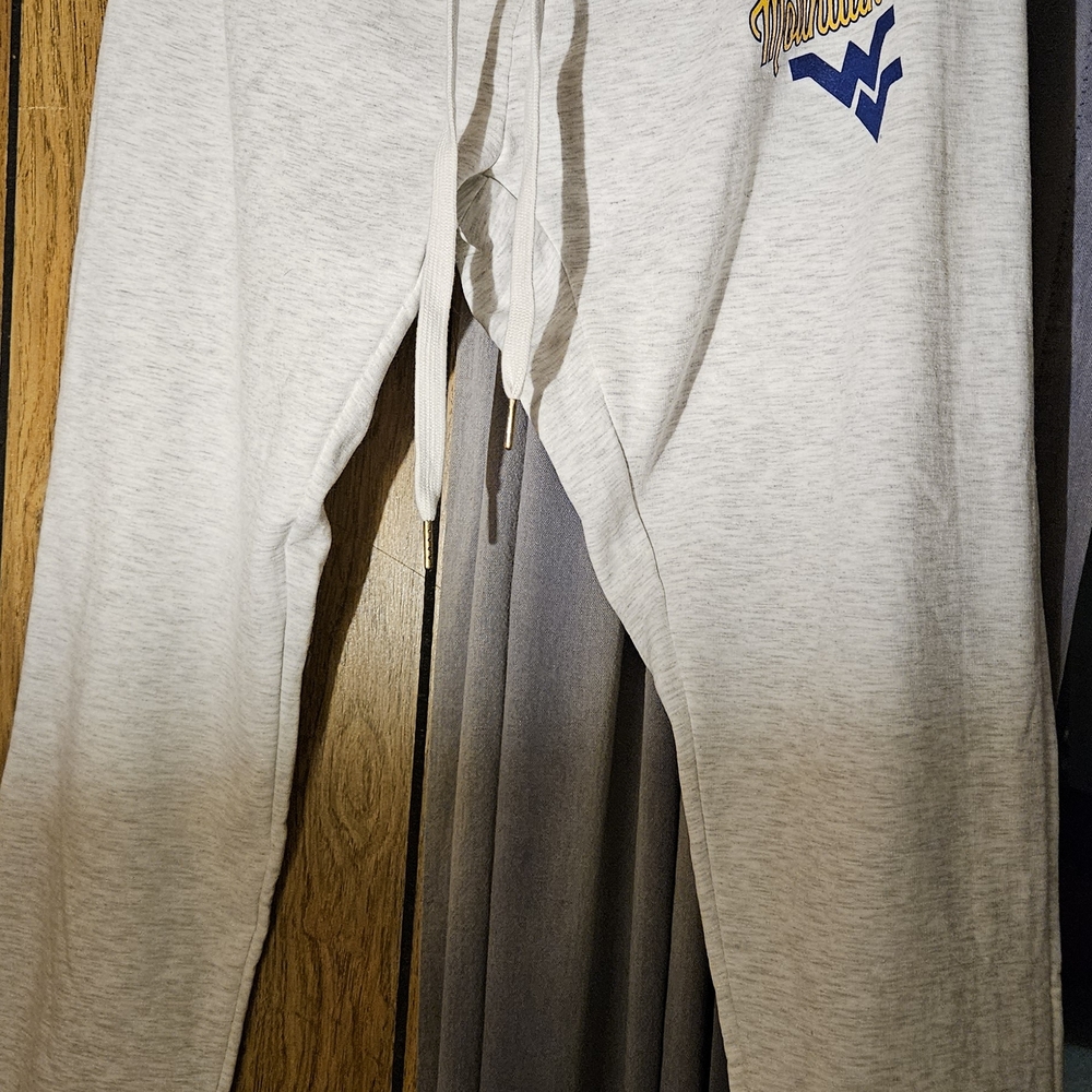 WVU Mountaineers Gray Lounge Pants Womens Large